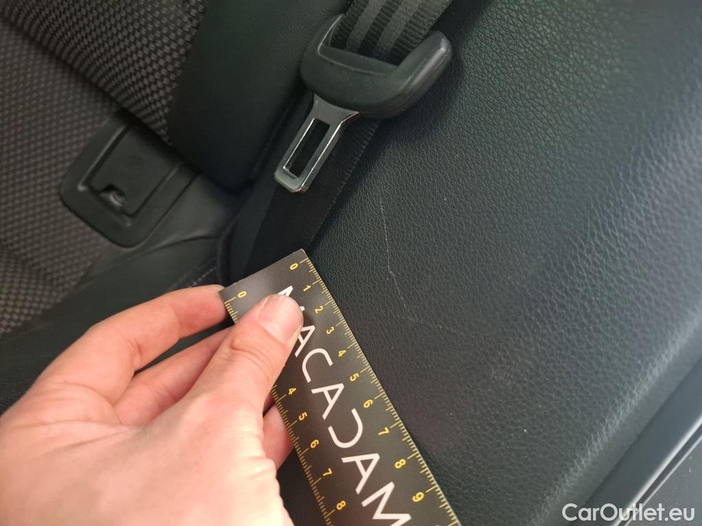  Audi  A3 AUDI  Berline 4p Berline 2.0 TDI 150 S TRONIC S LINE #41