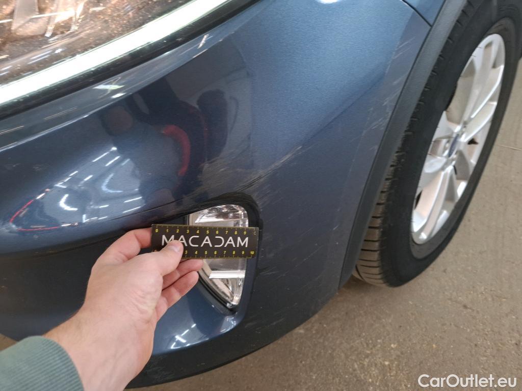  Ford  Kuga FORD  / 2019 / 5P / SUV 190 Hybrid I-AWD(FHEV) Powershi Titanium #12