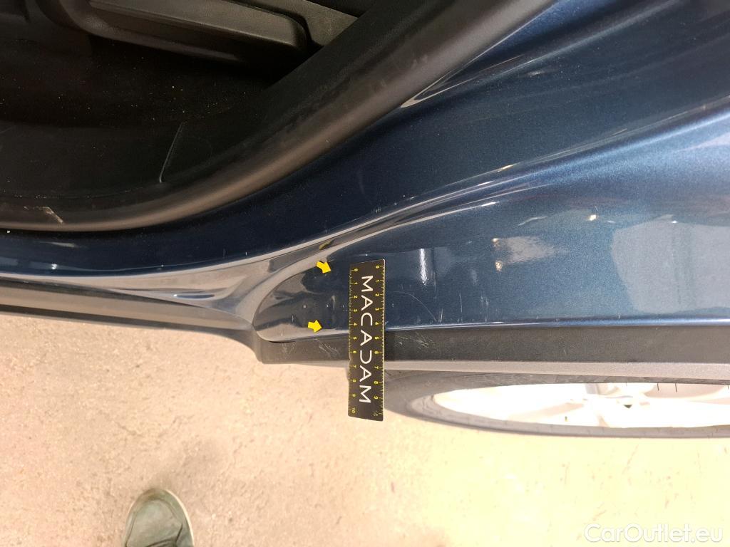  Ford  Kuga FORD  / 2019 / 5P / SUV 190 Hybrid I-AWD(FHEV) Powershi Titanium #20