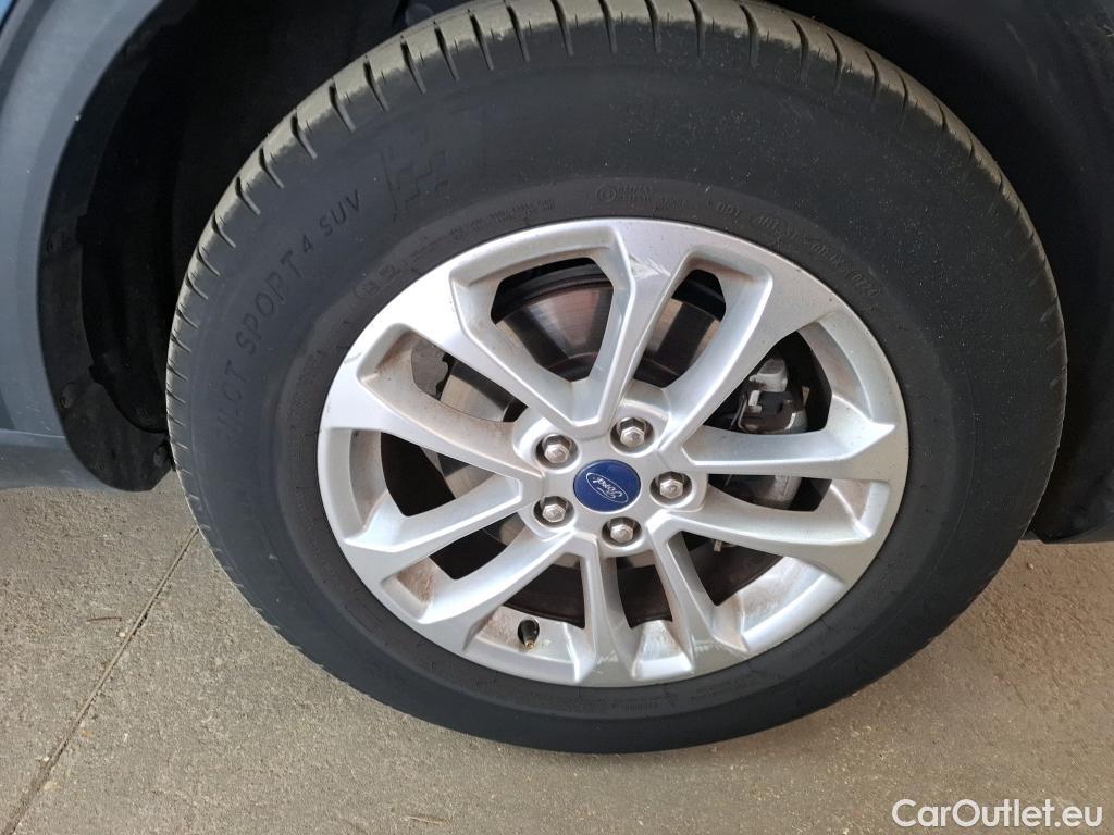  Ford  Kuga FORD  / 2019 / 5P / SUV 190 Hybrid I-AWD(FHEV) Powershi Titanium #23