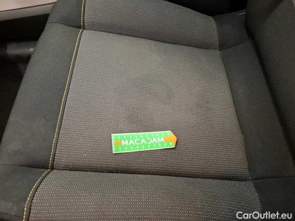  Citroen  C3  Feel Pack 1.2 PureTech 80CV BVM5 E6d #46