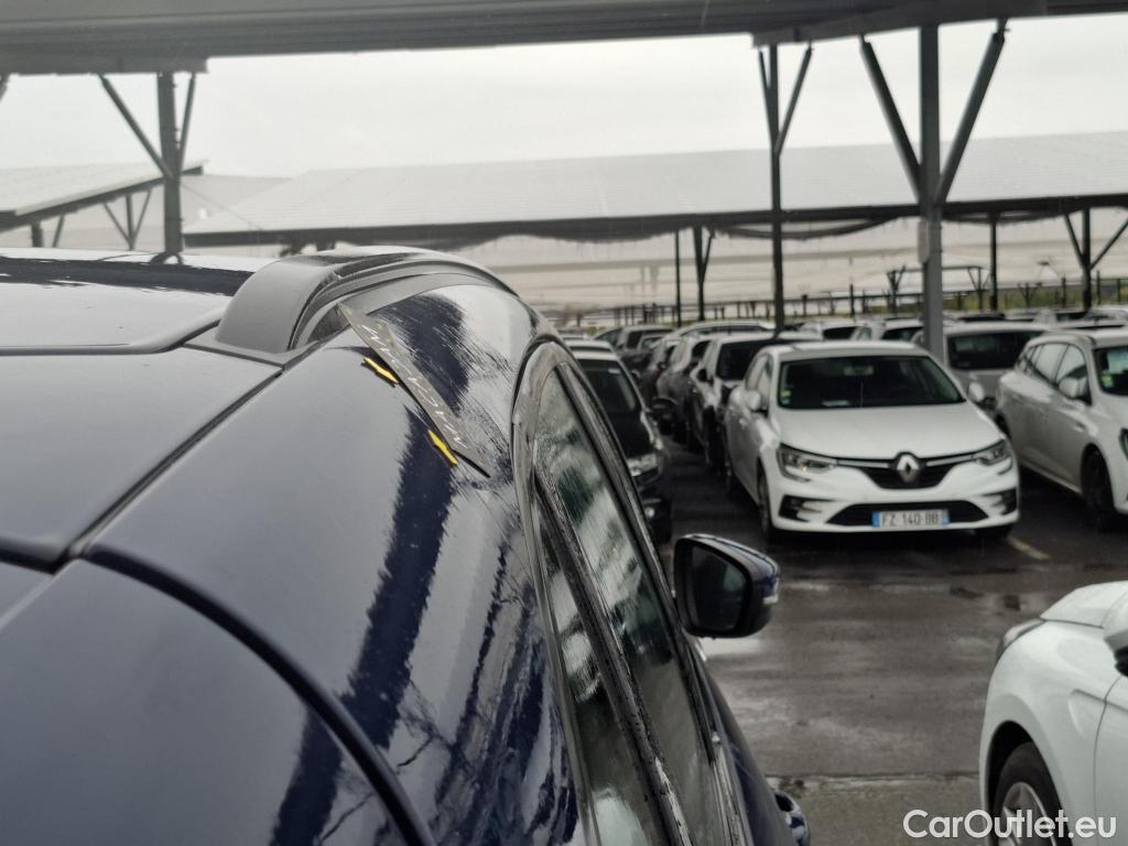  Ford  Kuga FORD  / 2019 / 5P / SUV 2.5 Dur 225 hybrid PHEV Pshi ST-Line Bus #60