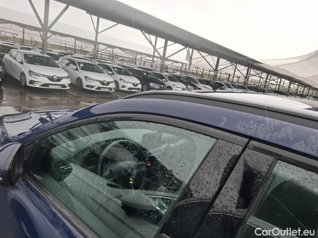  Ford  Kuga FORD  / 2019 / 5P / SUV 2.5 Dur 225 hybrid PHEV Pshi ST-Line Bus #66