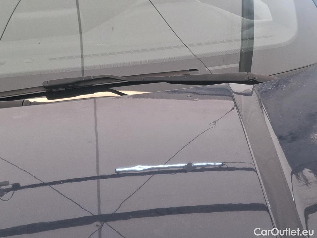  Ford  Kuga FORD  / 2019 / 5P / SUV 2.5 Dur 225 hybrid PHEV Pshi ST-Line Bus #30