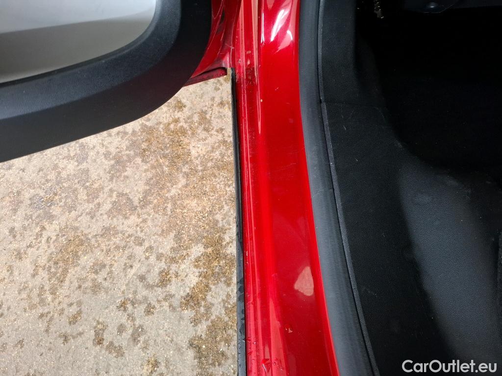  Citroen  C3  Feel Pack 1.2 PureTech 80CV BVM5 E6d #18