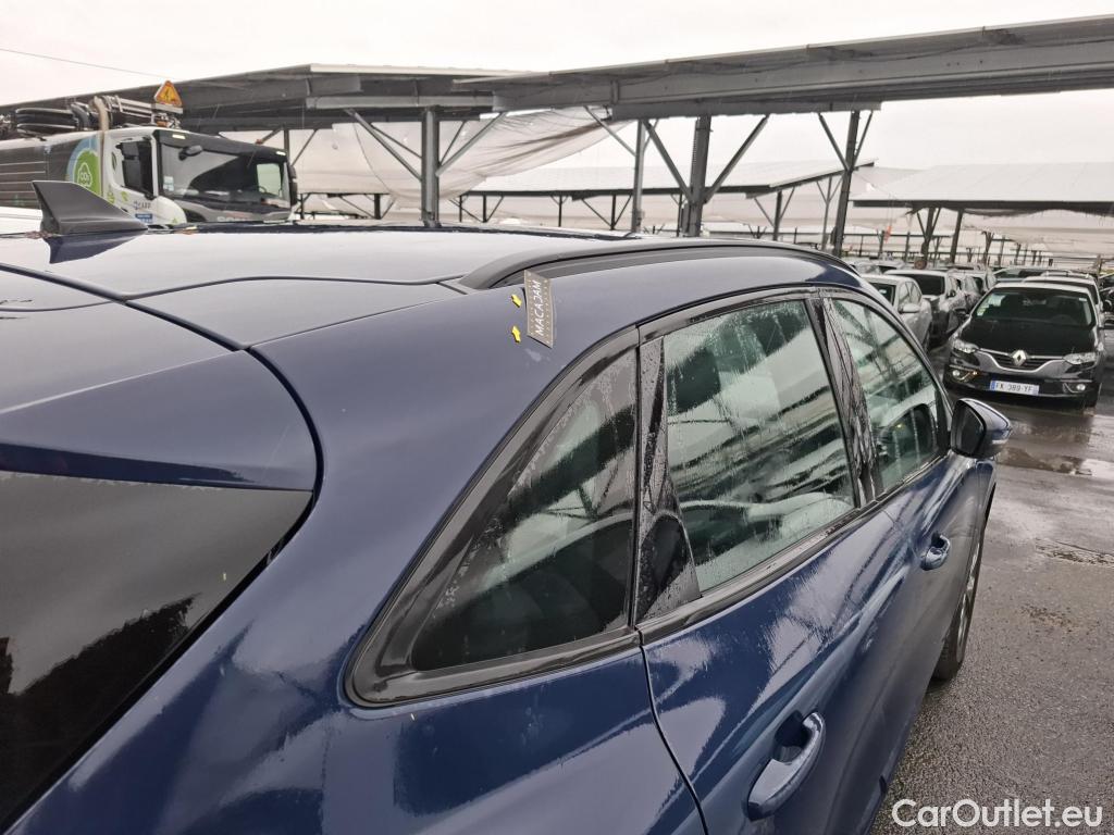  Ford  Kuga FORD  / 2019 / 5P / SUV 2.5 Dur 225 hybrid PHEV Pshi ST-Line Bus #59