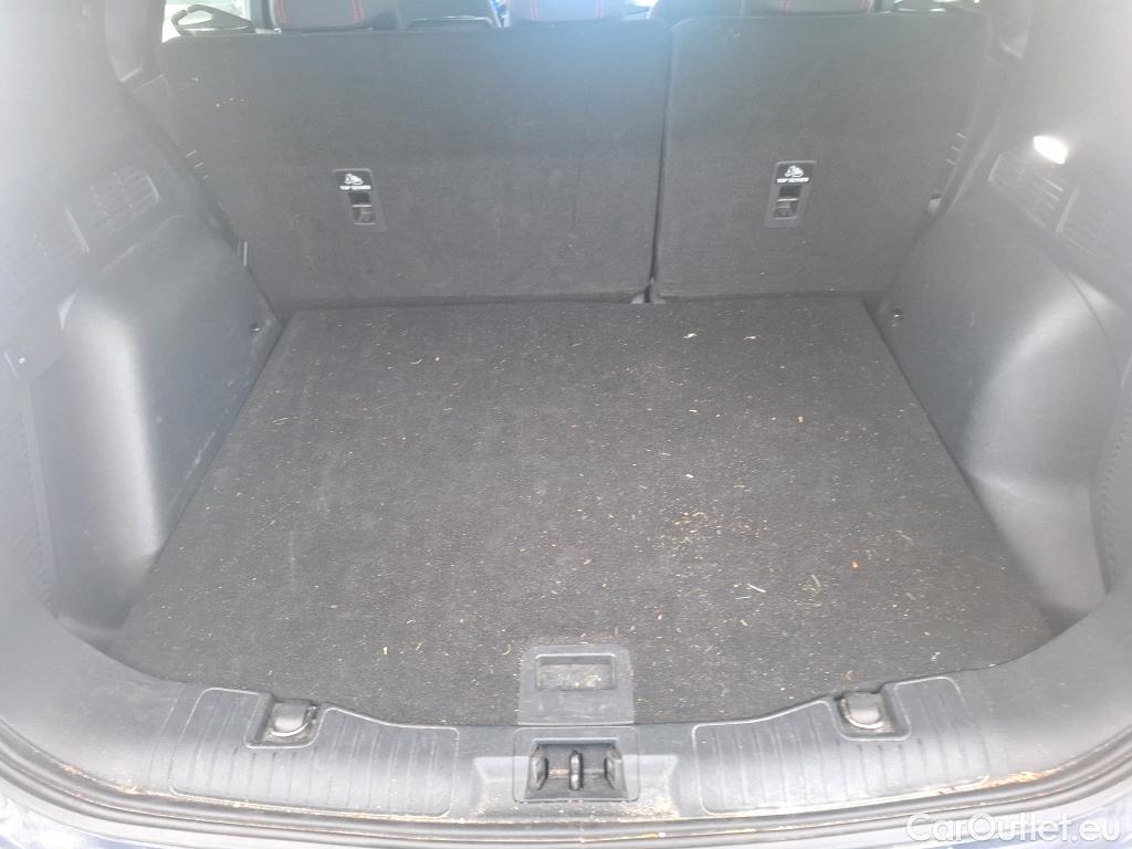  Ford  Kuga FORD  / 2019 / 5P / SUV 2.5 Dur 225 hybrid PHEV Pshi ST-Line Bus #43