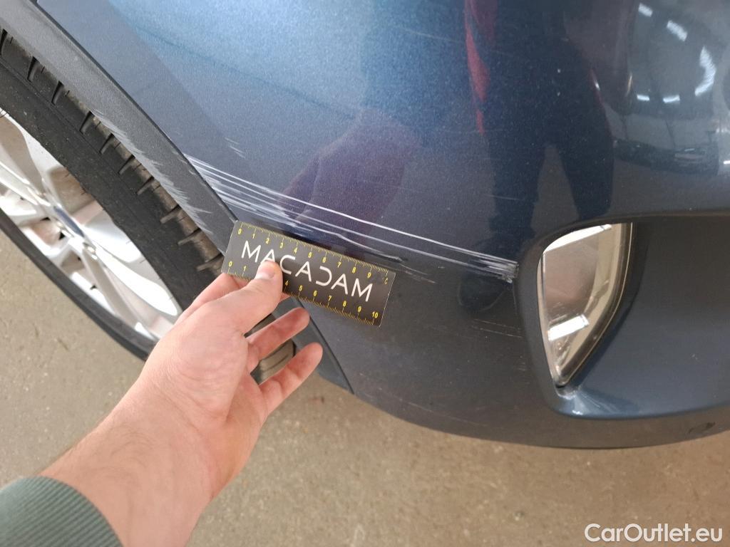  Ford  Kuga FORD  / 2019 / 5P / SUV 190 Hybrid I-AWD(FHEV) Powershi Titanium #7