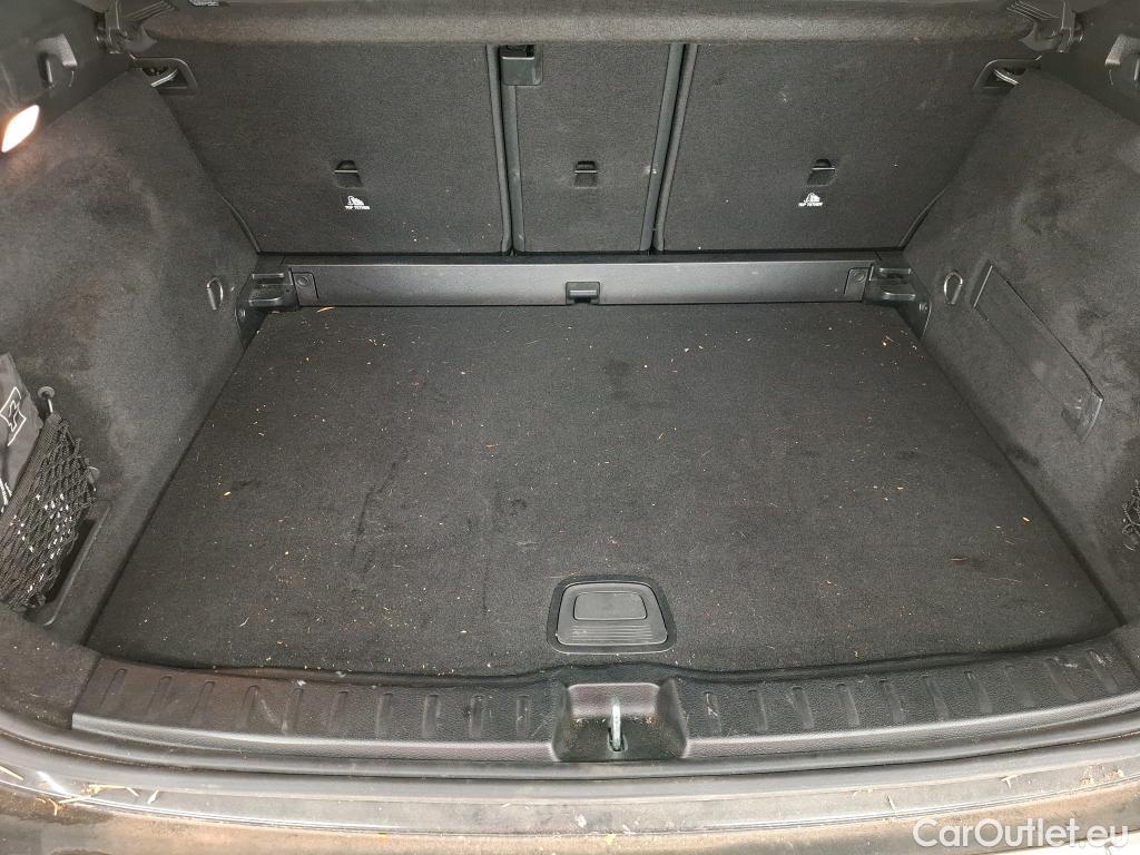  Mercedes  GLA MERCEDES-BENZ  / 2020 / 5P / SUV 1.3  200 BUSINESS LINE DCT #33