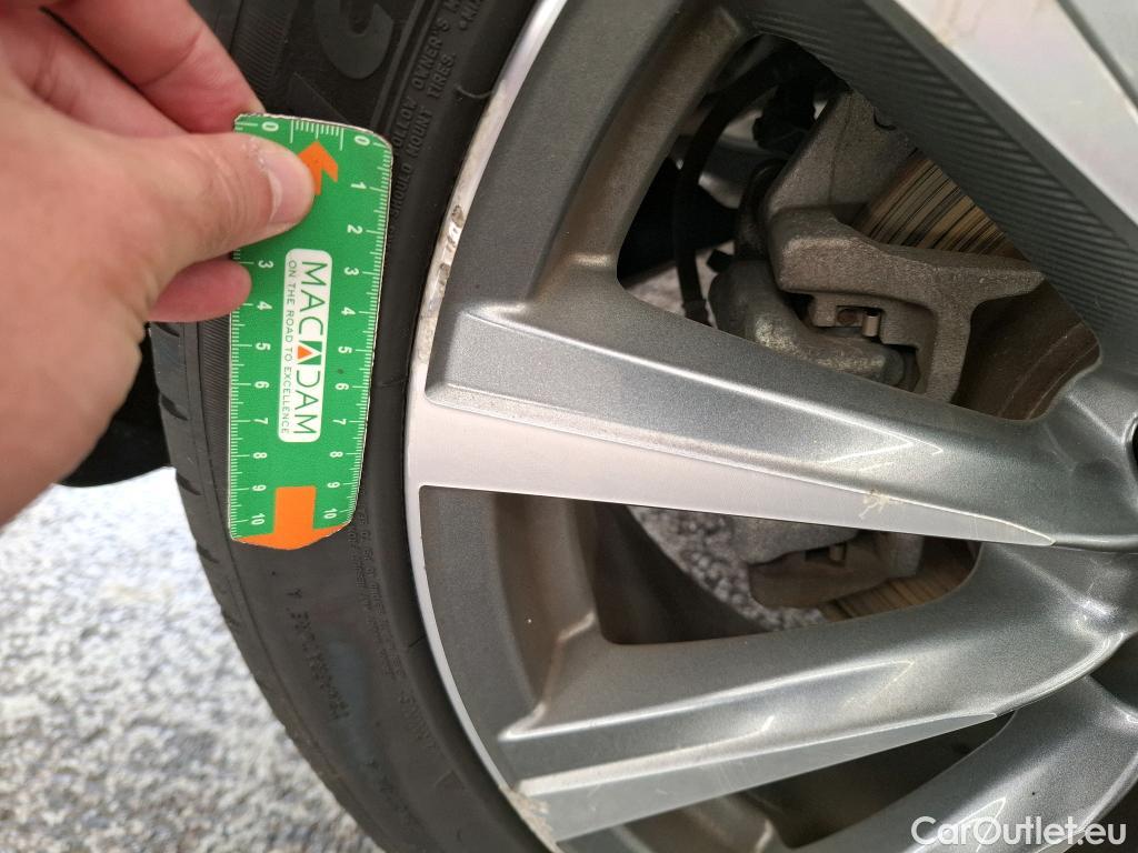  Nissan  Qashqai NISSAN  / 2017 / 5P / Crossover 1.5 DCI 115 DCT Tekna+ #33