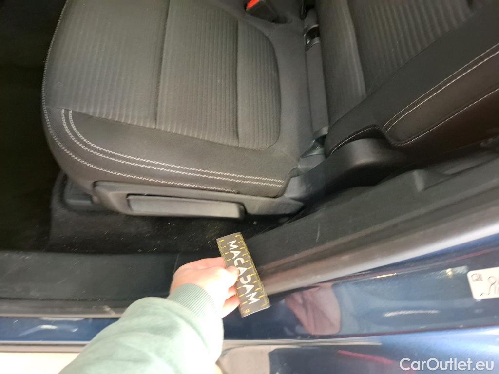  Ford  Kuga FORD  / 2019 / 5P / SUV 190 Hybrid I-AWD(FHEV) Powershi Titanium #75