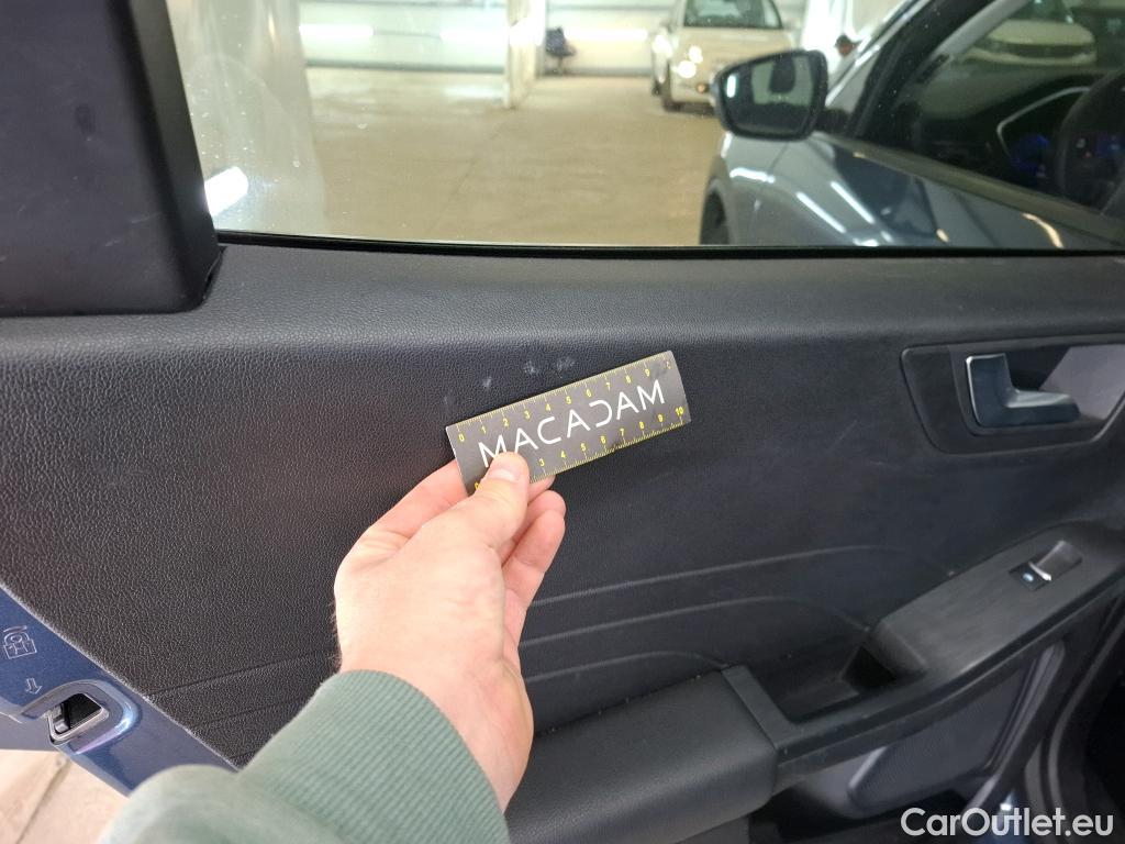  Ford  Kuga FORD  / 2019 / 5P / SUV 190 Hybrid I-AWD(FHEV) Powershi Titanium #71