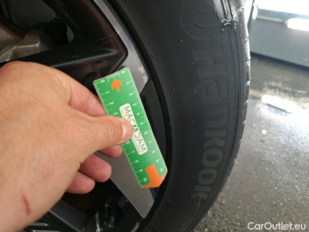  Hyundai  Tucson HYUNDAI  / 2020 / 5P / SUV 1.6 PHEV 265 HTRAC EXECUTIVE 4WD AUTO #9