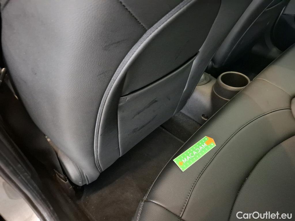  Mini  Cooper MINI Mini / 2021 / 5P / Berline One Edition Camden 102 ch BVA7 #6