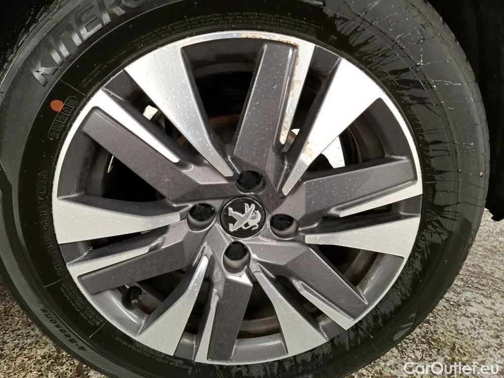  Peugeot  2008  Allure Business 1.2 PureTech 130CV BVA6 E6dT #22