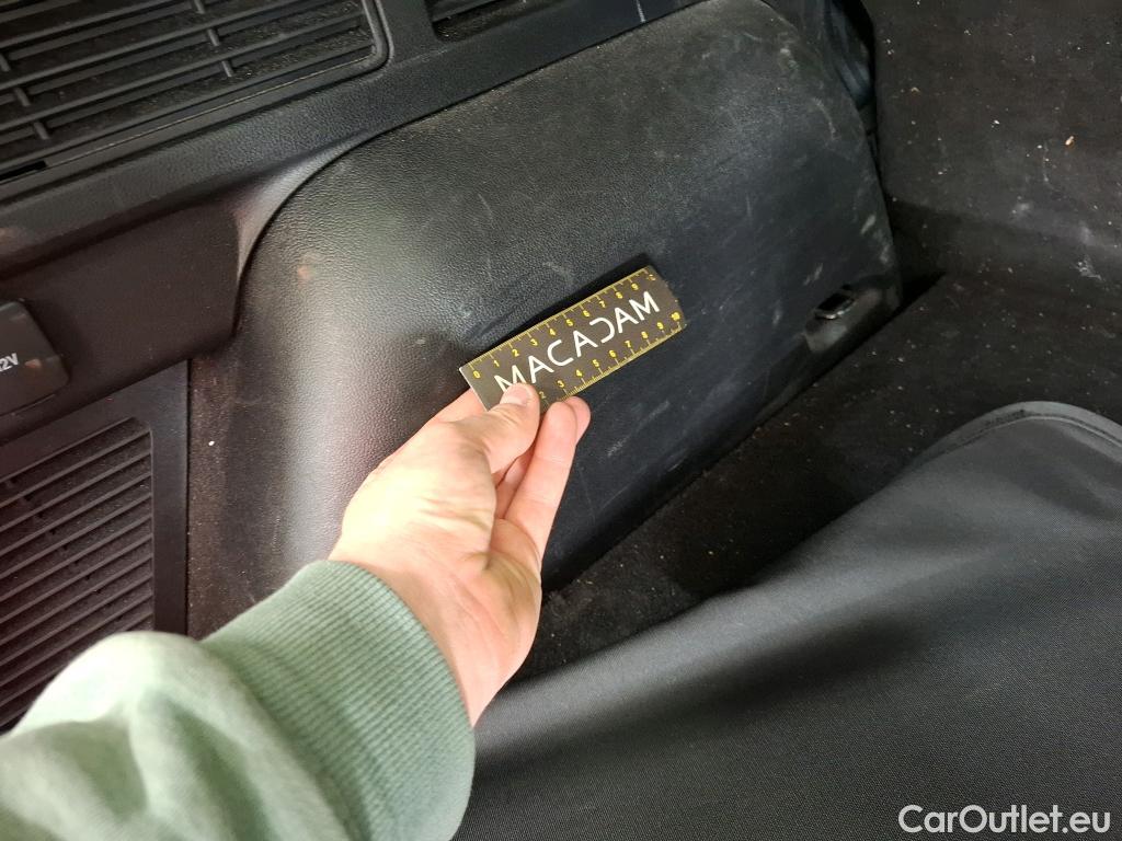  Ford  Kuga FORD  / 2019 / 5P / SUV 190 Hybrid I-AWD(FHEV) Powershi Titanium #60