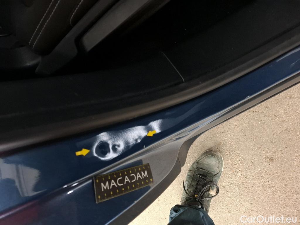  Ford  Kuga FORD  / 2019 / 5P / SUV 190 Hybrid I-AWD(FHEV) Powershi Titanium #19