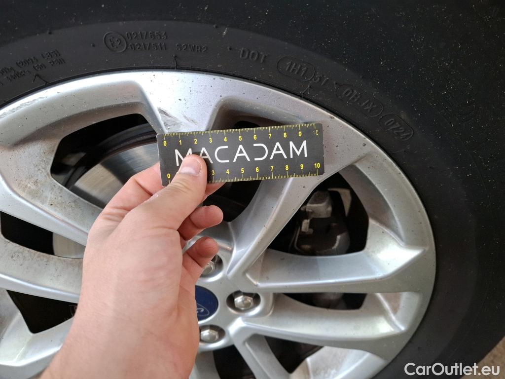  Ford  Kuga FORD  / 2019 / 5P / SUV 190 Hybrid I-AWD(FHEV) Powershi Titanium #41