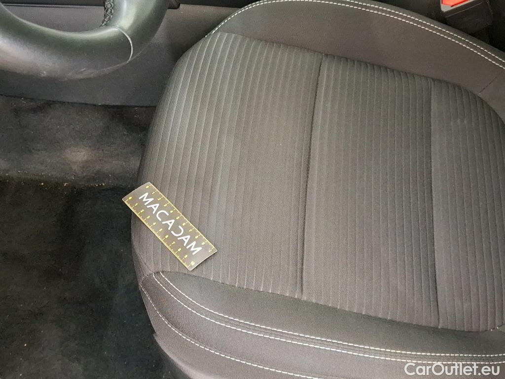  Ford  Kuga FORD  / 2019 / 5P / SUV 190 Hybrid I-AWD(FHEV) Powershi Titanium #85