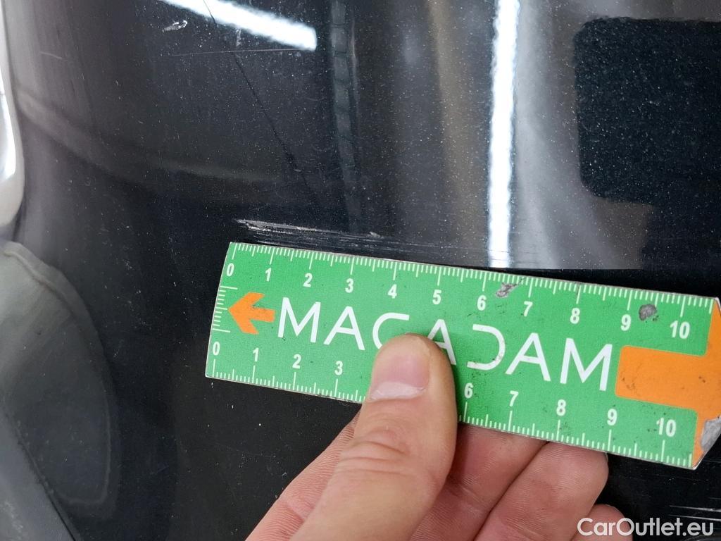  Mercedes  GLA MERCEDES-BENZ  / 2020 / 5P / SUV 1.3  200 BUSINESS LINE DCT #14