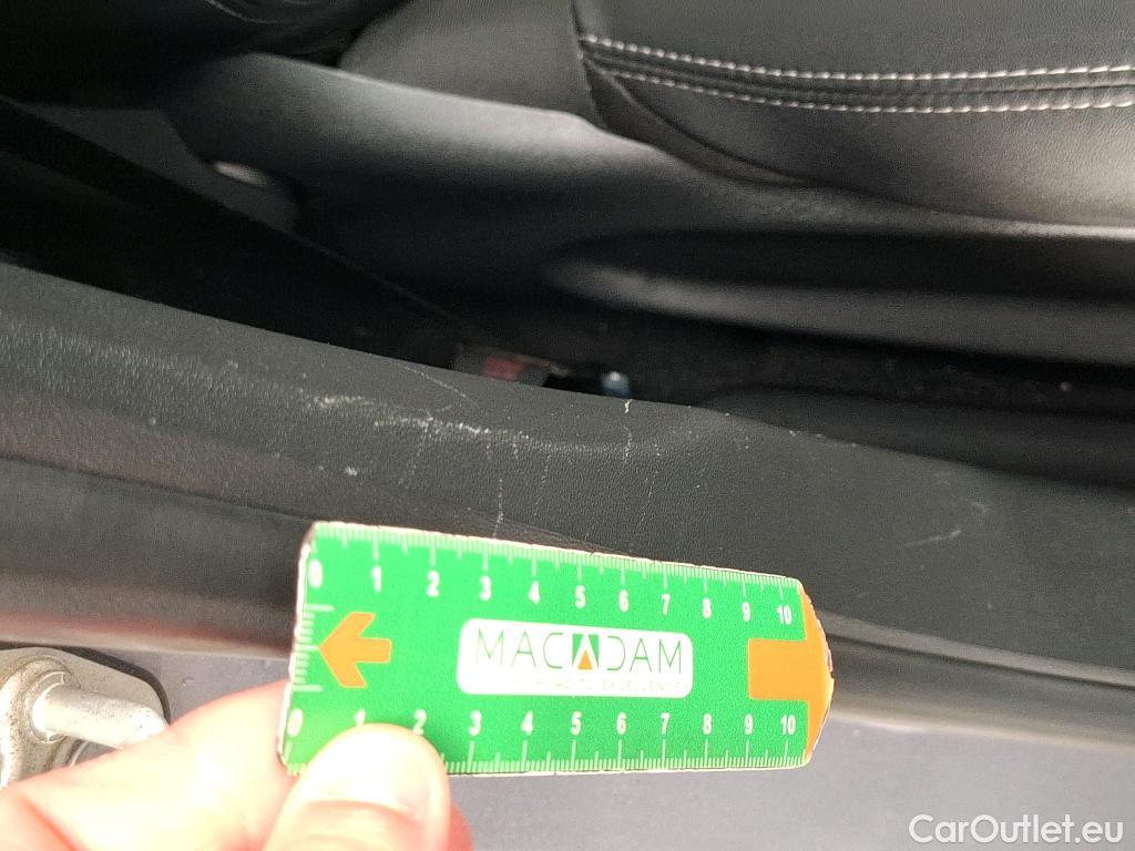  Peugeot  2008  Allure Business 1.2 PureTech 130CV BVA6 E6dT #38