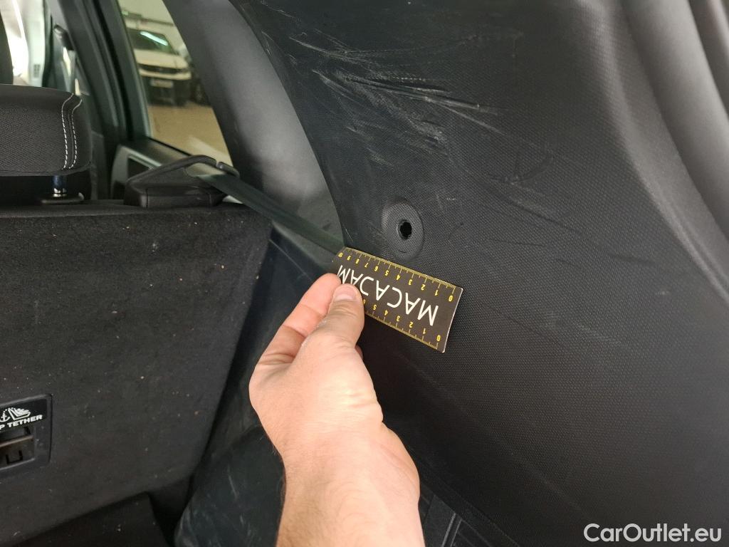  Ford  Kuga FORD  / 2019 / 5P / SUV 190 Hybrid I-AWD(FHEV) Powershi Titanium #83