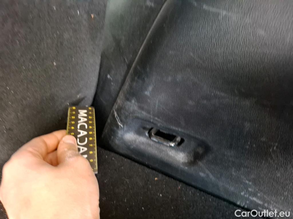  Ford  Kuga FORD  / 2019 / 5P / SUV 190 Hybrid I-AWD(FHEV) Powershi Titanium #53