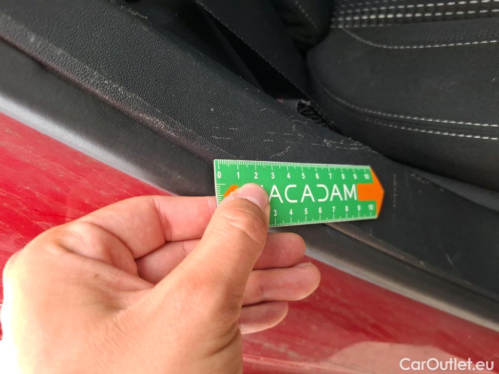  Peugeot  208  Allure Business 1.2 PureTech 110CV BVM6 E6dT #33