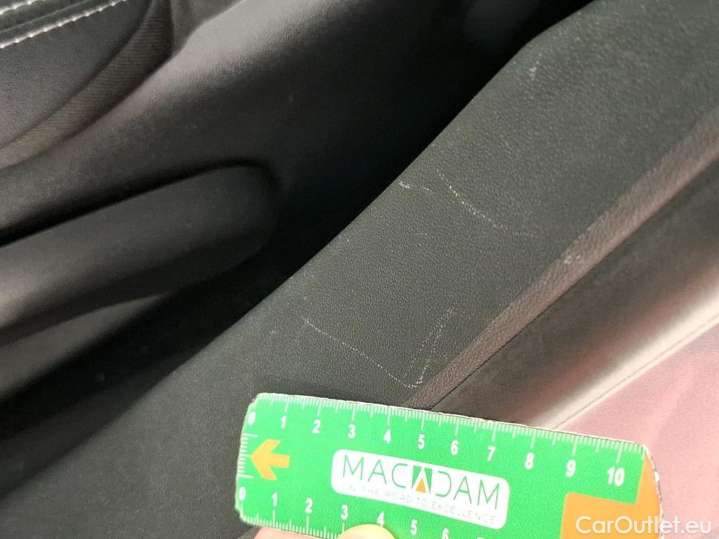  Peugeot  2008  Allure Business 1.2 PureTech 130CV BVA6 E6dT #34