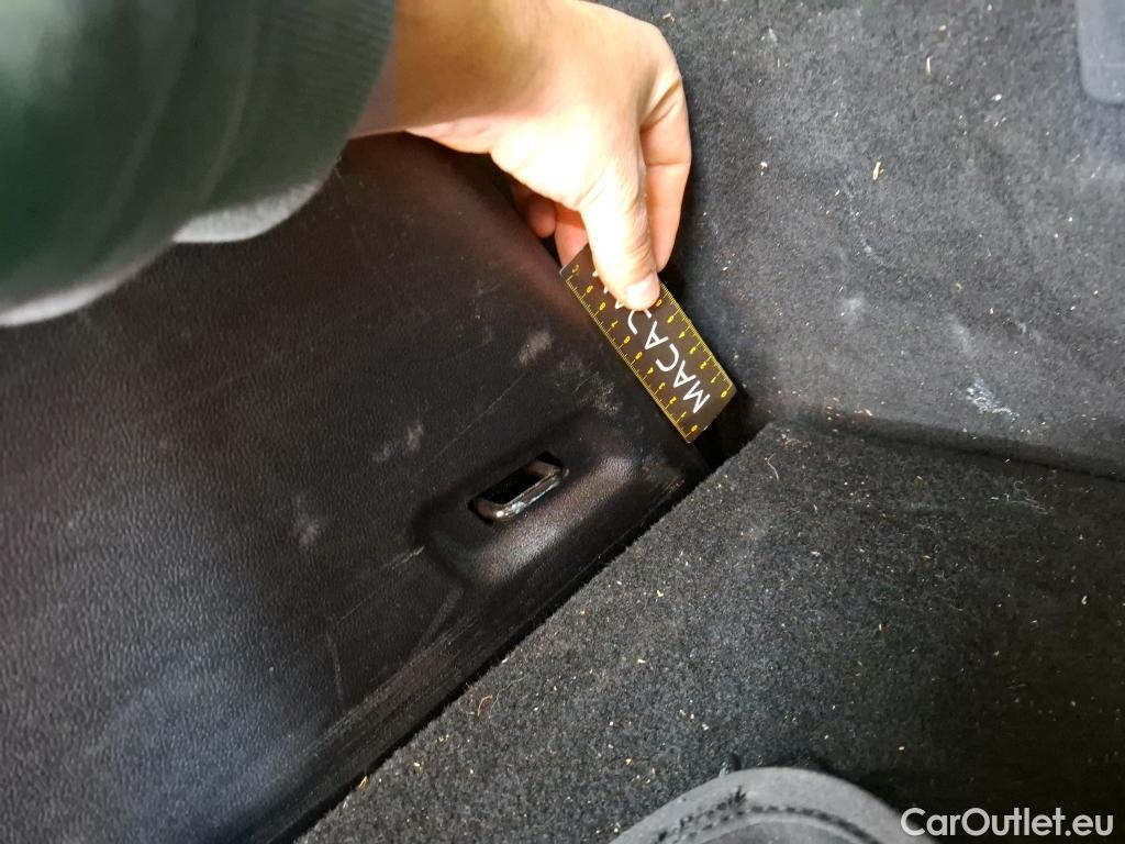  Ford  Kuga FORD  / 2019 / 5P / SUV 190 Hybrid I-AWD(FHEV) Powershi Titanium #64