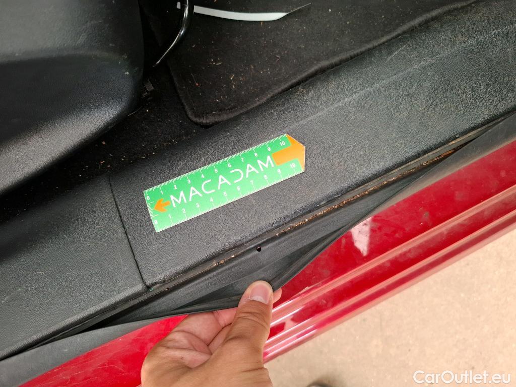  Peugeot  208  Allure Business 1.2 PureTech 110CV BVM6 E6dT #17