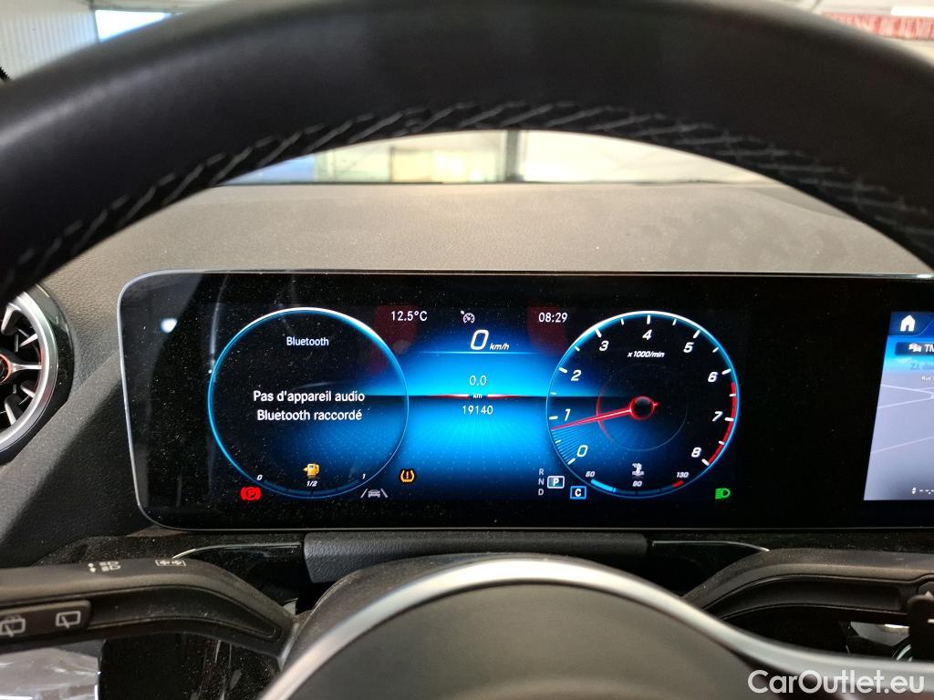  Mercedes  GLA MERCEDES-BENZ  / 2020 / 5P / SUV 1.3  200 BUSINESS LINE DCT #38