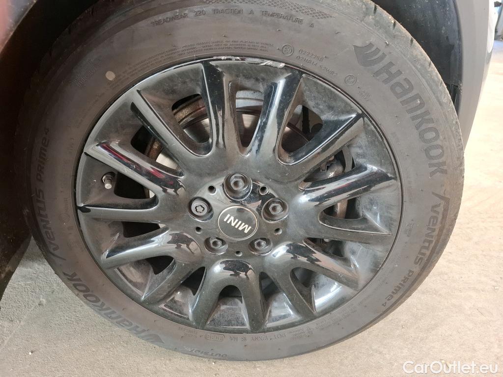  Mini  Cooper MINI Mini / 2021 / 5P / Berline One Edition Camden 102 ch BVA7 #11