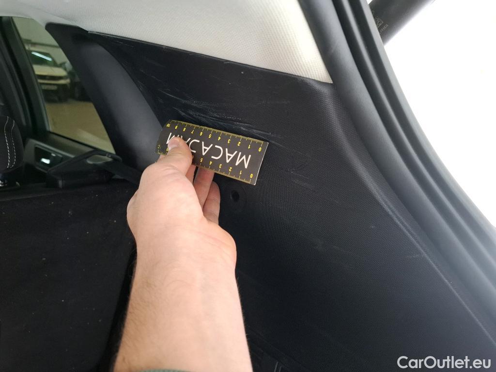  Ford  Kuga FORD  / 2019 / 5P / SUV 190 Hybrid I-AWD(FHEV) Powershi Titanium #49