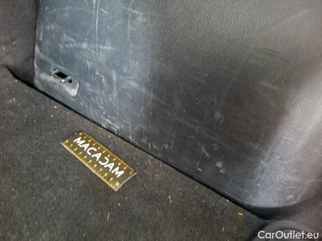  Ford  Kuga FORD  / 2019 / 5P / SUV 190 Hybrid I-AWD(FHEV) Powershi Titanium #54