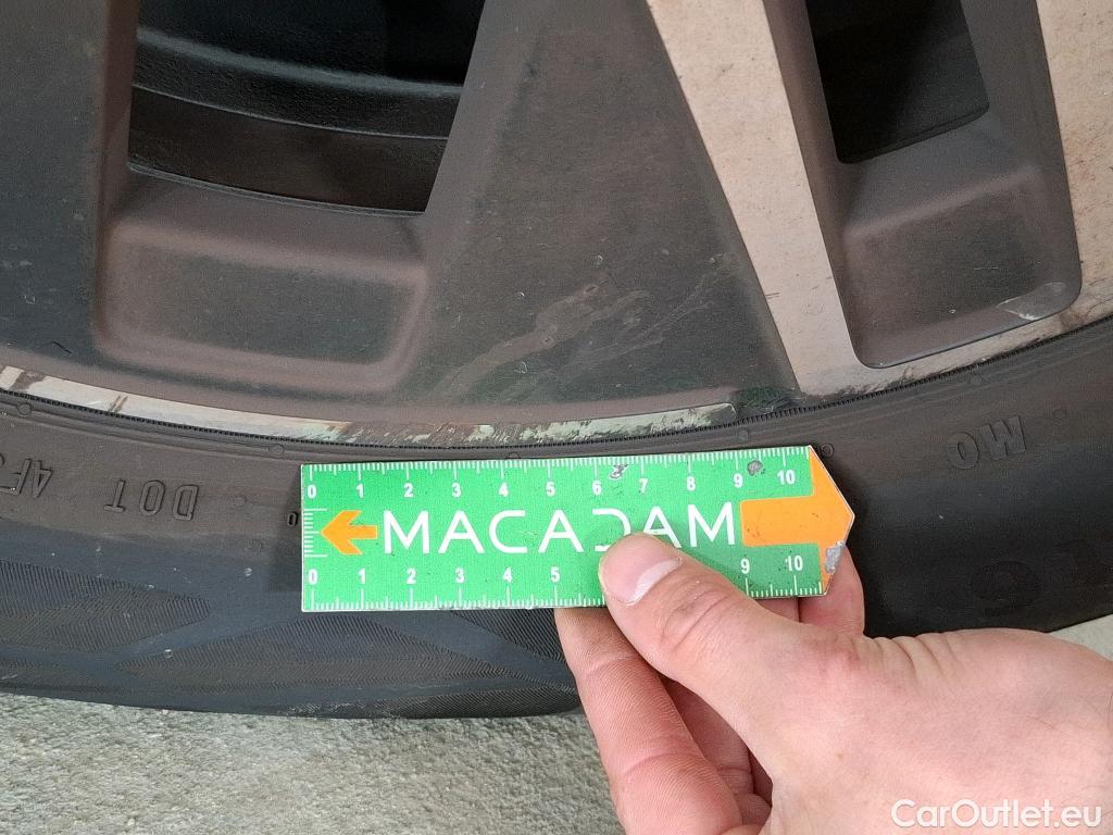  Mercedes  GLA MERCEDES-BENZ  / 2020 / 5P / SUV 1.3  200 BUSINESS LINE DCT #31