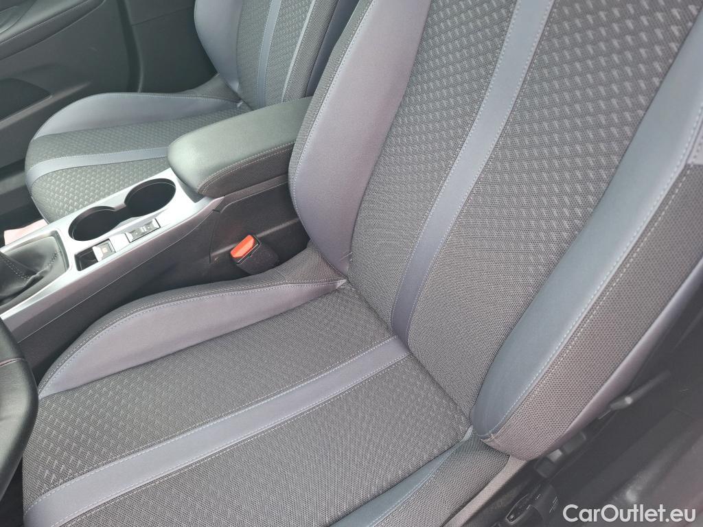  Peugeot  2008  Allure Business 1.2 PureTech 100CV BVM6 E6d #6