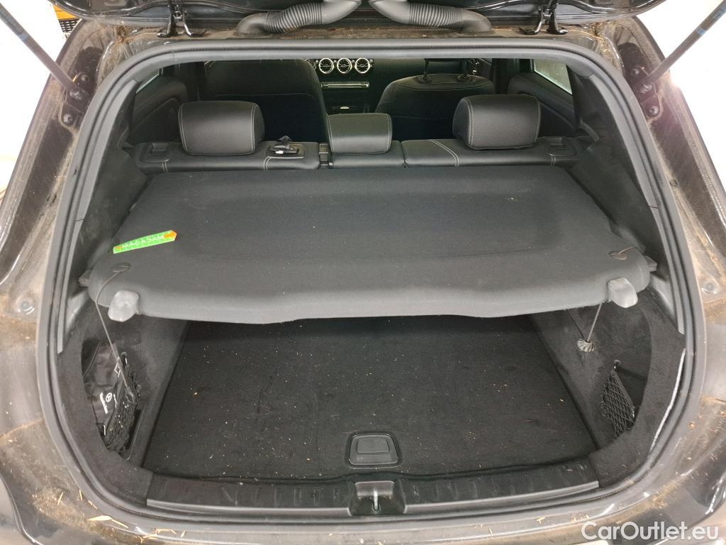  Mercedes  GLA MERCEDES-BENZ  / 2020 / 5P / SUV 1.3  200 BUSINESS LINE DCT #21