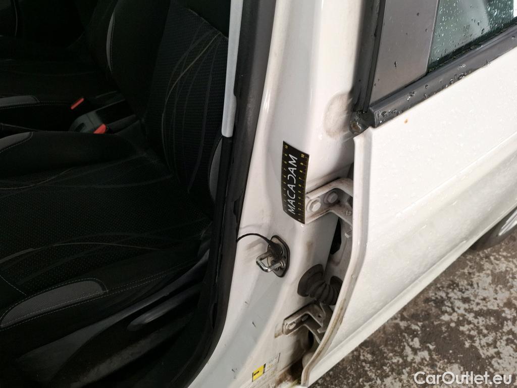  Peugeot  208  Active 1.0 PureTech 70CV BVM5 E5 #10