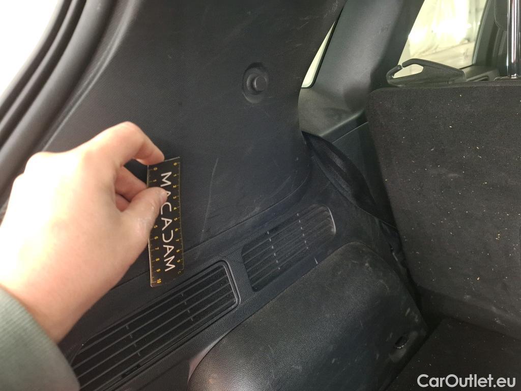  Ford  Kuga FORD  / 2019 / 5P / SUV 190 Hybrid I-AWD(FHEV) Powershi Titanium #56