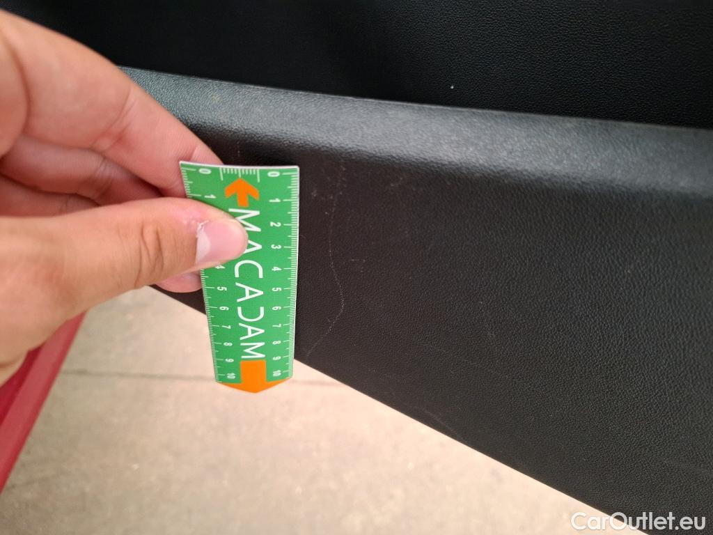  Peugeot  208  Allure Business 1.2 PureTech 110CV BVM6 E6dT #38