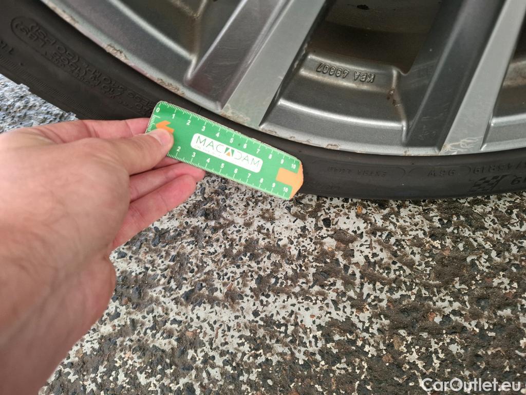  Nissan  Qashqai NISSAN  / 2017 / 5P / Crossover 1.5 DCI 115 DCT Tekna+ #34