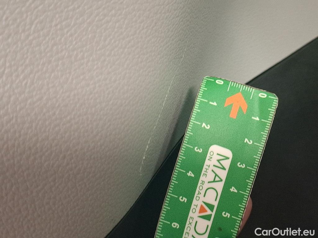  Hyundai  Tucson HYUNDAI  / 2018 / 5P / SUV 1.6 CRDI 115 HYBRID 48V CREATIVE #23