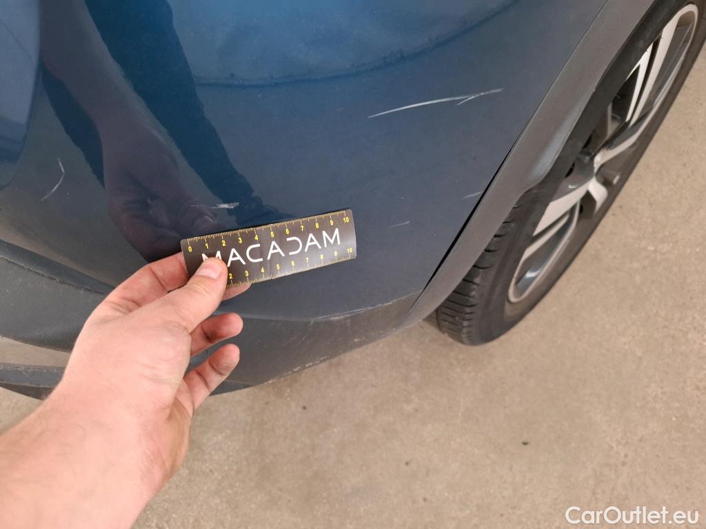  Peugeot  3008 PEUGEOT  / 2020 / 5P / SUV PureTech 130 S&S EAT8 GT #28