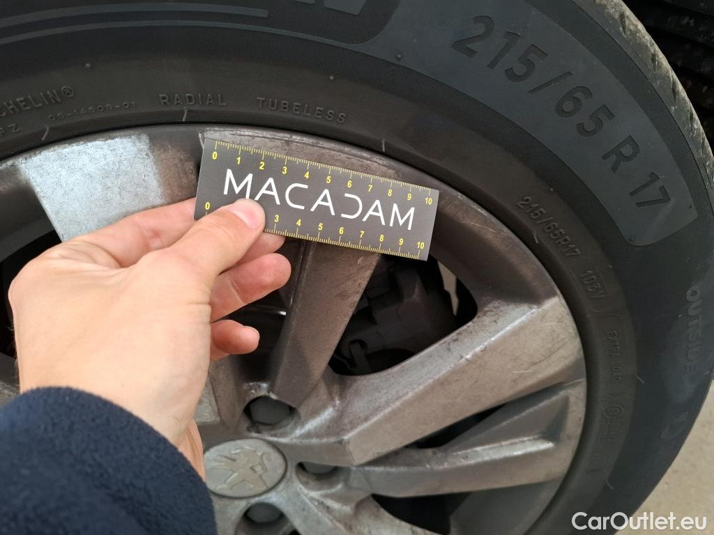  Peugeot  3008  Active Business 1.5 HDi 130CV BVA8 E6d #29