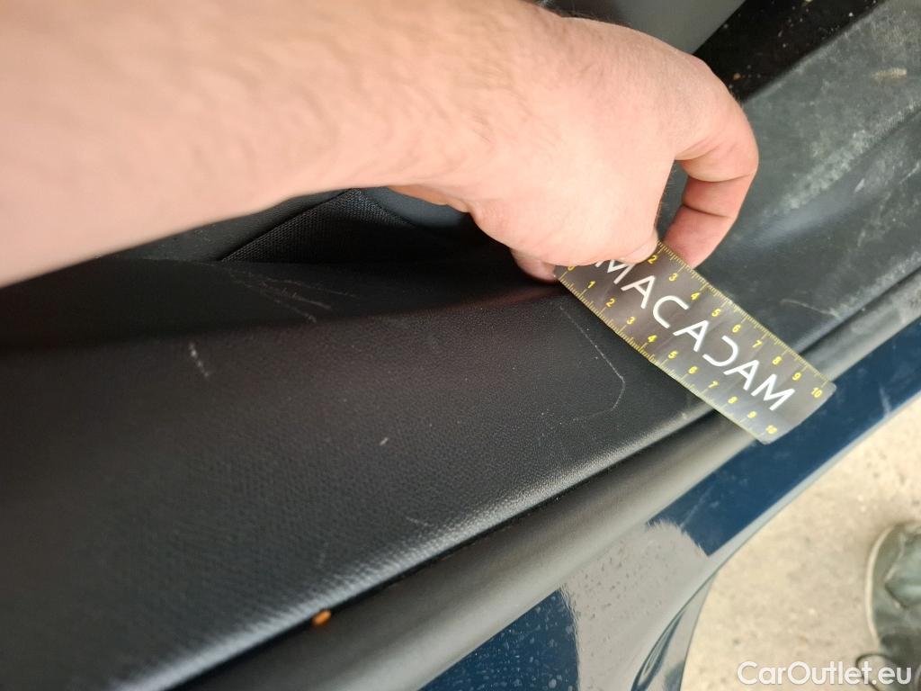  Peugeot  3008 PEUGEOT  / 2020 / 5P / SUV PureTech 130 S&S EAT8 GT #36