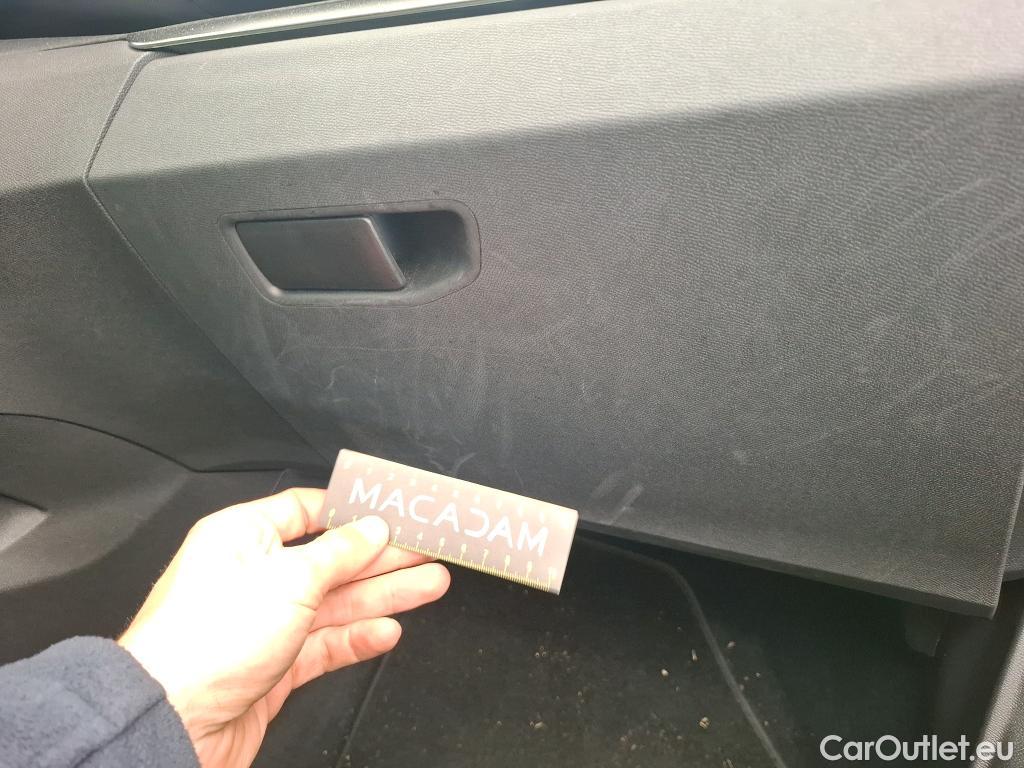  Peugeot  3008  Active Business 1.5 HDi 130CV BVA8 E6d #17