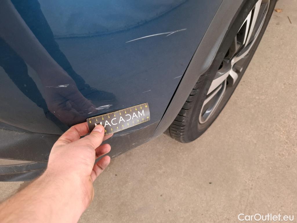  Peugeot  3008 PEUGEOT  / 2020 / 5P / SUV PureTech 130 S&S EAT8 GT #27