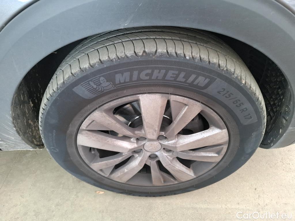  Peugeot  3008  Active Business 1.5 HDi 130CV BVA8 E6d #27