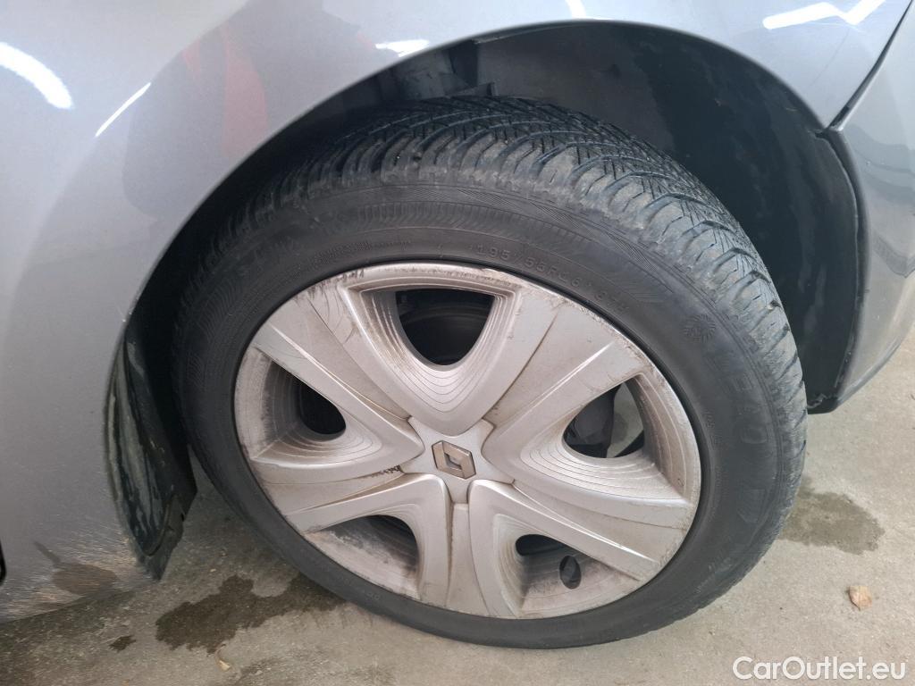  Renault  Clio  IV Business 1.5 dCi 90CV BVM5 E6 #103